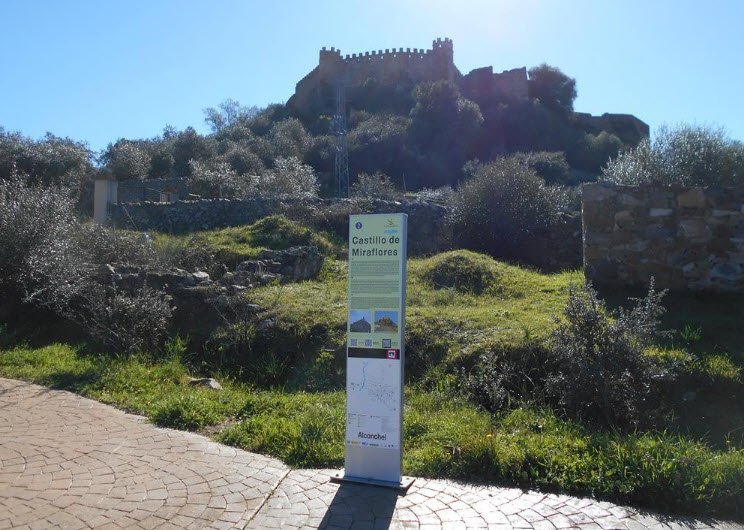 Castelo de Miraflores, Spain